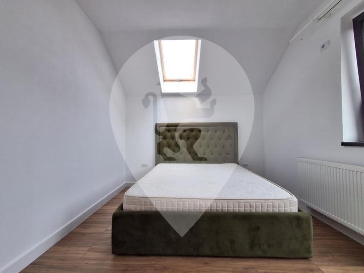 Apartament cu 3 camere decomandat în Florilor