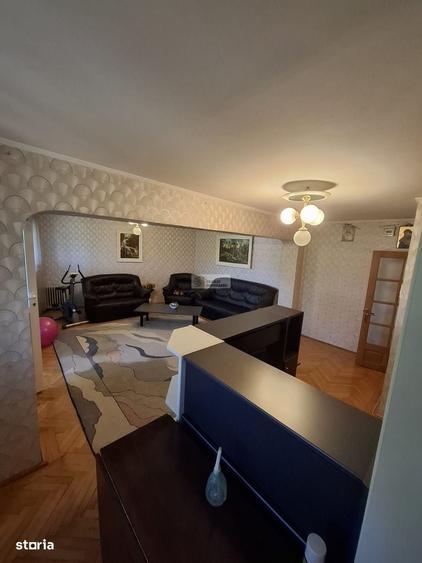 Apartament cu 4 camere în Central