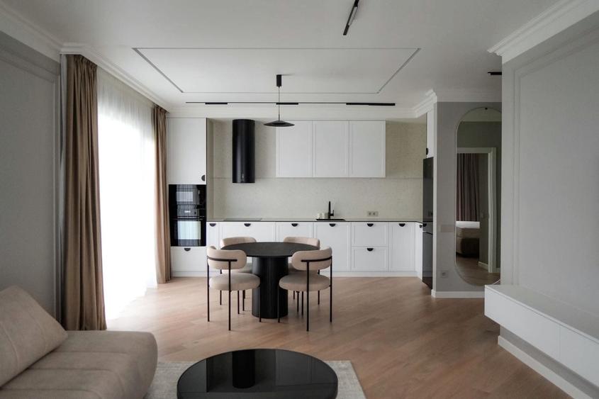 Apartament cu 2 camere semidecomandat, mobilat în Bună Ziua