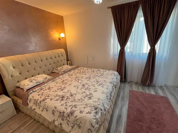 Duplex cu 4 camere cu Canalizare în Giroc