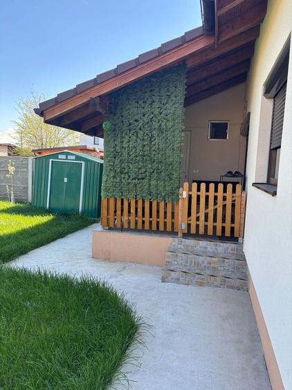 Apartament cu 3 camere decomandat, mobilat în Moșnița Nouă