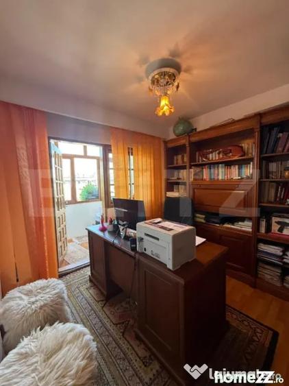 Apartament cu 4 camere, decomandat, zona 9 Mai - 9