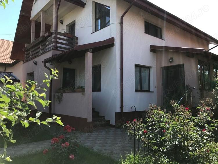 Casă cu 6 camere în Lilieci