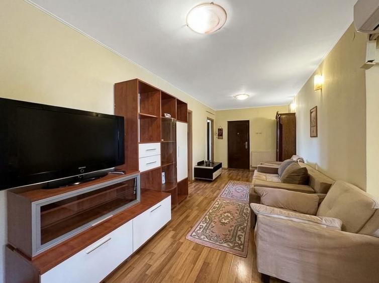 Apartament cu 3 camere în Nicolina
