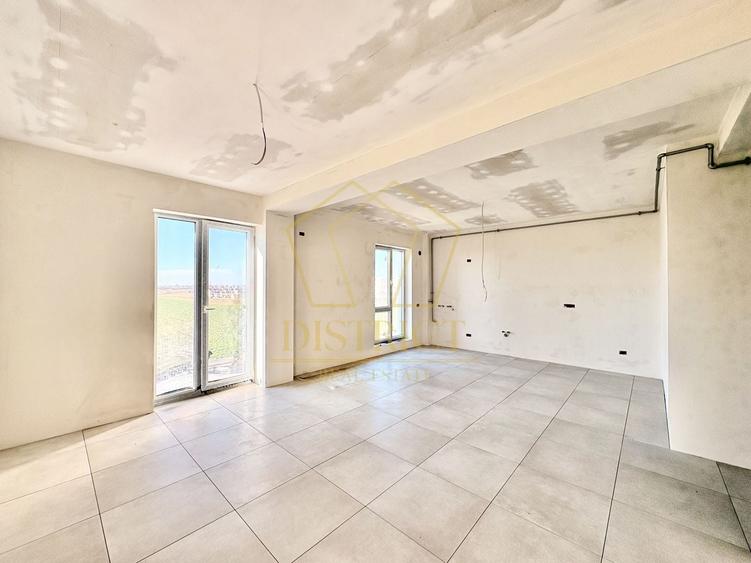 Apartament cu 2 camere semidecomandat în Moșnița Nouă