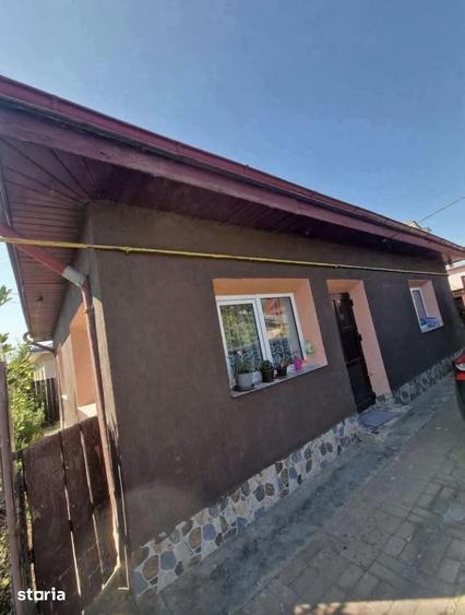 Casă cu 3 camere cu Teren 458 Mp în Central