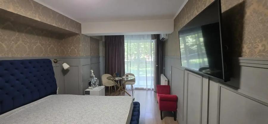 Apartament cu 3 camere decomandat, mobilat în Nord-Vest