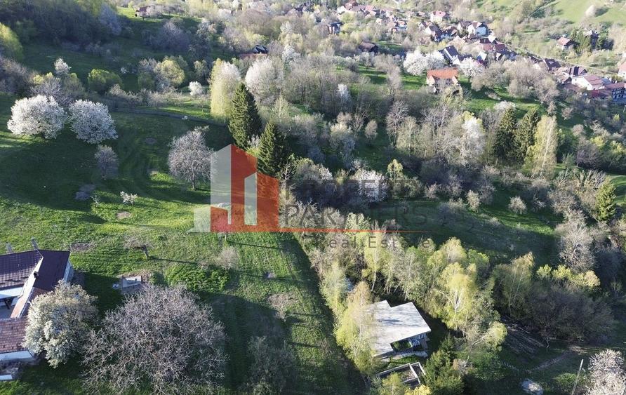 Teren Construcții intravilan de 1750 mp, în Bran