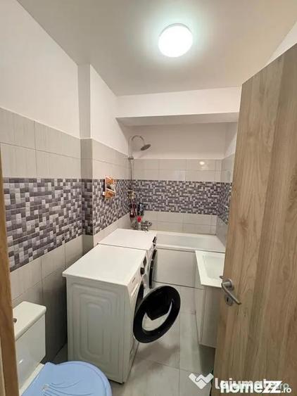 Apartament cu 3 camere decomandat în Crângași
