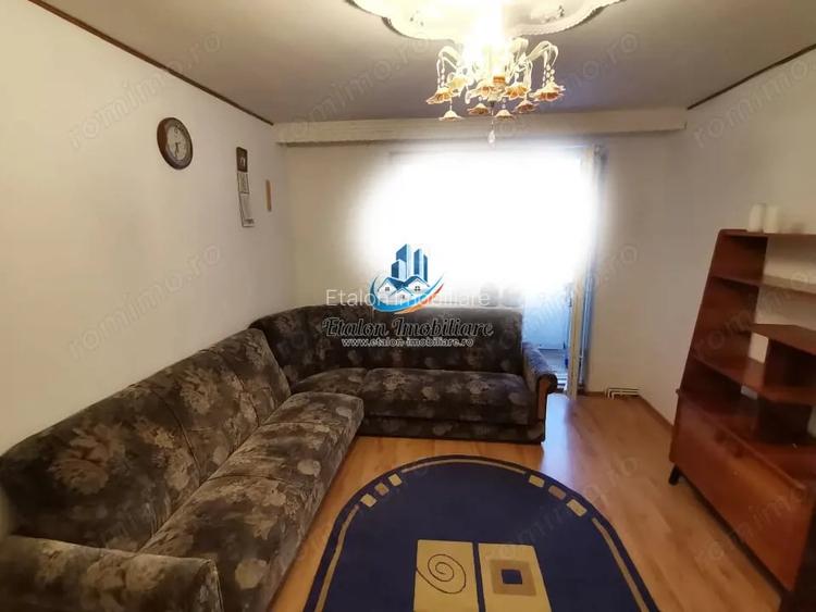 Apartament 2 camere, semidecomandat, etaj 4, Dacia