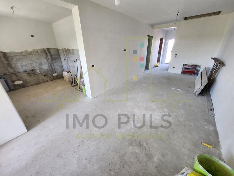 Duplex cu 3 camere cu Canalizare în Moșnița Veche