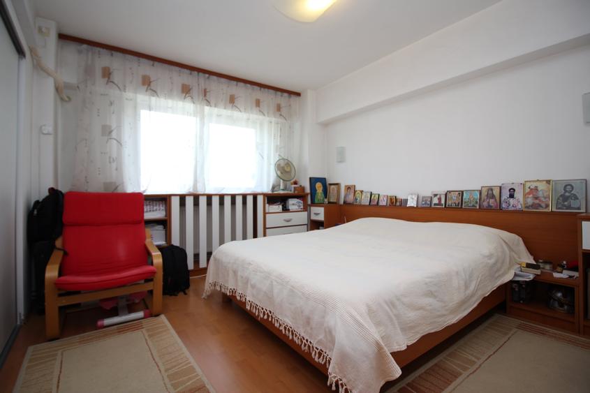 Apartament cu 3 camere semidecomandat, mobilat în Crângași