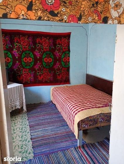 Casă cu 4 camere cu Teren 100 Mp în Radovanu