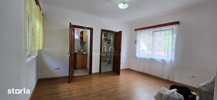 Casă cu 2 camere cu Teren 121 Mp în Sighișoara