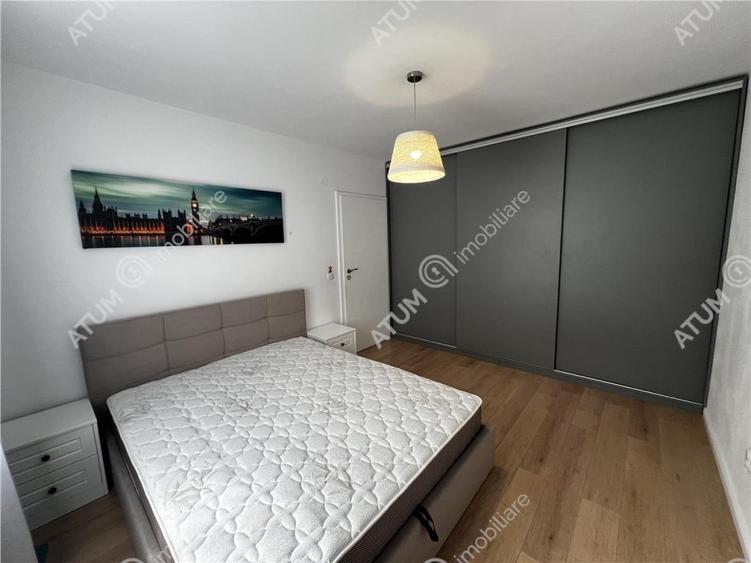 Apartament cu 3 camere decomandate si balcon la etajul 2 zon - 1
