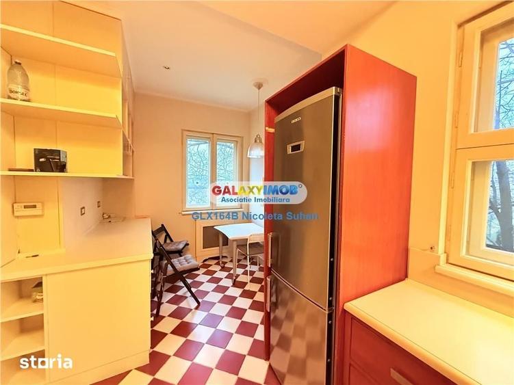 Apartament cu 4 camere în Aviatorilor