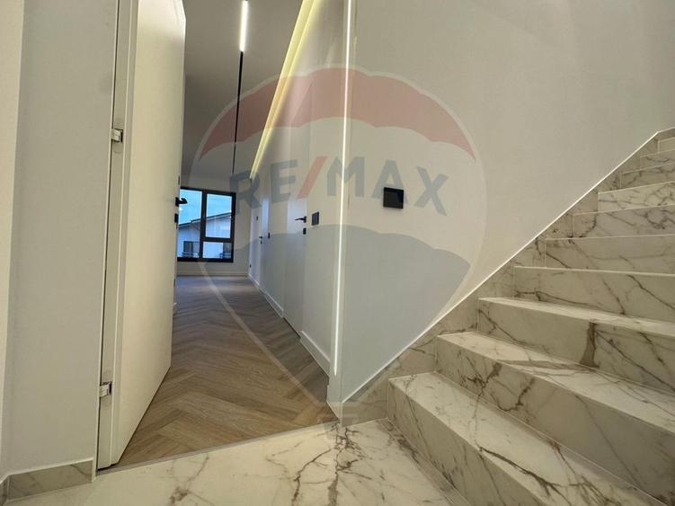 Vila moderna de inchiriat cu 5 camere, prima inchiriere - 8