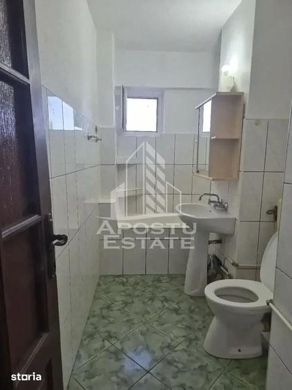 Garsonieră decomandată în Soarelui — fotografia 1