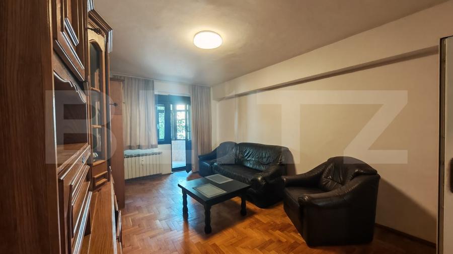Apartament cu 3 camere decomandat, mobilat în Centru Civic