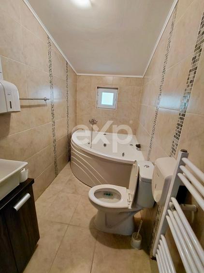 Casă individuală cu 4 camere cu Canalizare în Bartolomeu