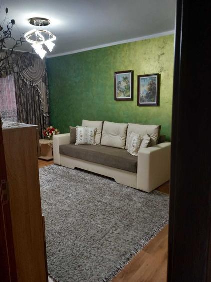 Apartament cu 4 camere decomandat în Central