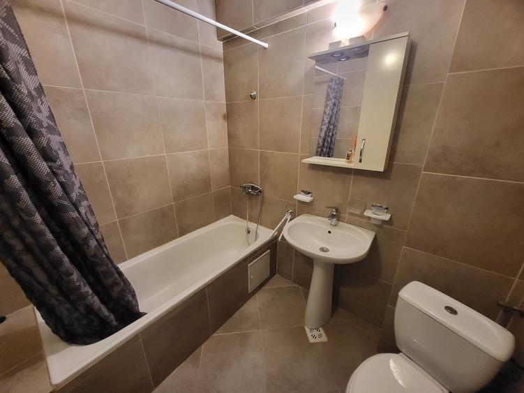 Apartament cu 2 camere semidecomandat în Plopilor