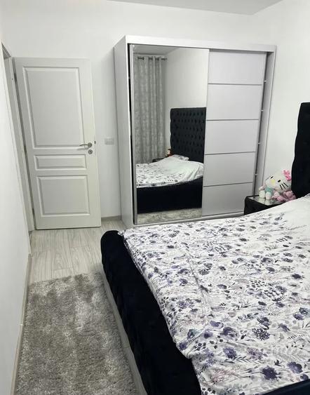 Garsonieră decomandată în Valea Adâncă