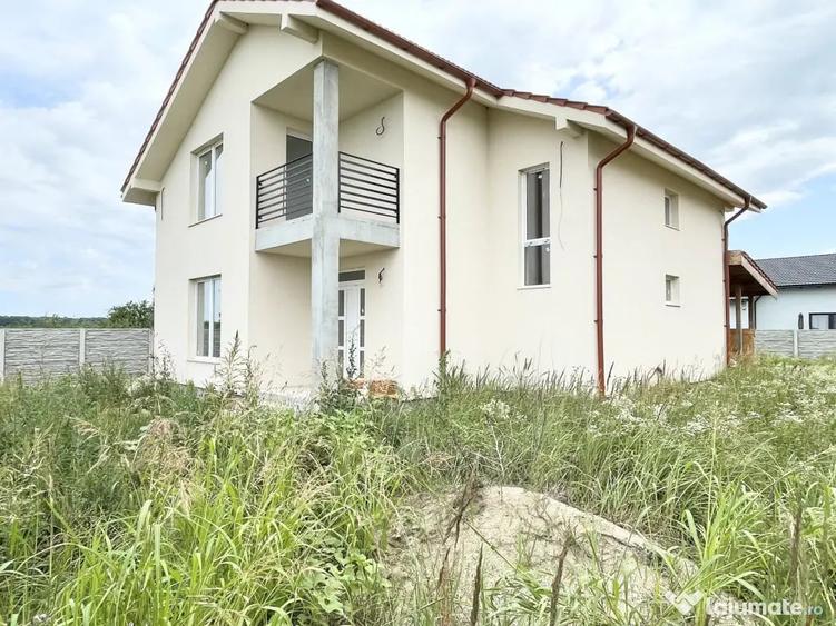 Casă cu 5 camere cu Teren 615 Mp în Moșnița Veche