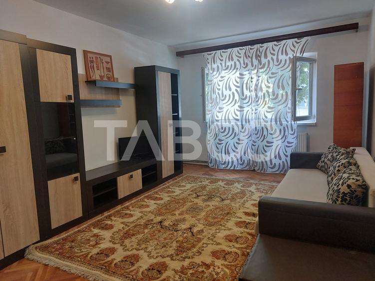 Apartament cu 2 camere decomandat, mobilat în Calea Dumbrăvii