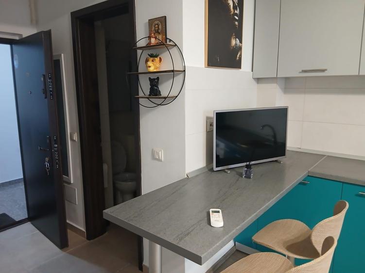 Apartament cu 2 camere semidecomandat, mobilat în Sud-Est