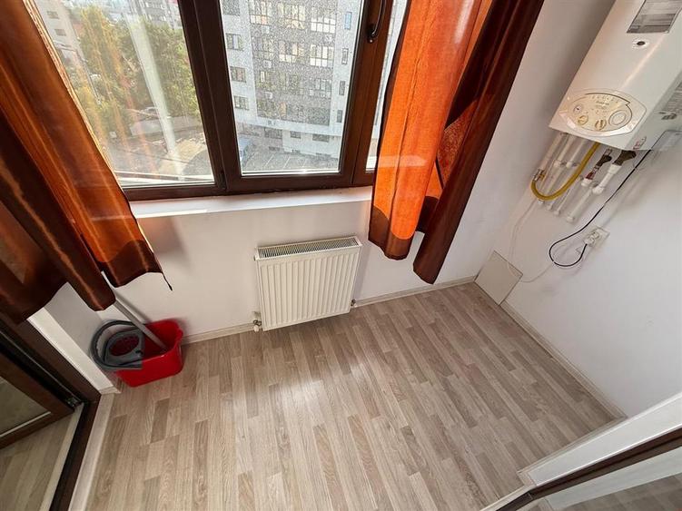 Apartament cu 2 camere decomandat în Podu Roș
