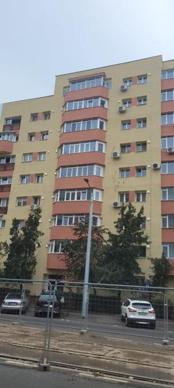 Apartament cu 2 camere decomandat în Calea Călărașilor
