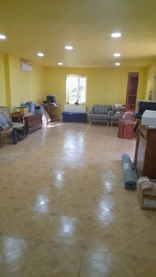 Casa solida, complet renovata, in Brade?ti (Dolj), la 20 km de Craiova -ideala pentru locuit afacere - 4