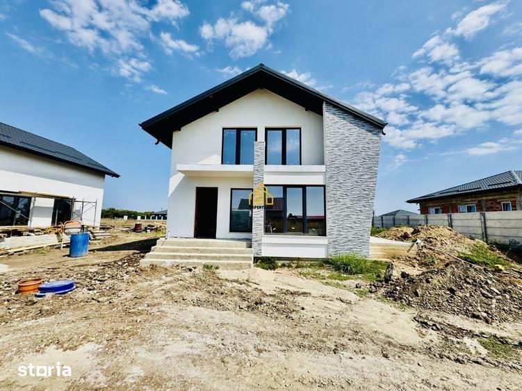 Casă cu 4 camere cu Teren 375 Mp în Central