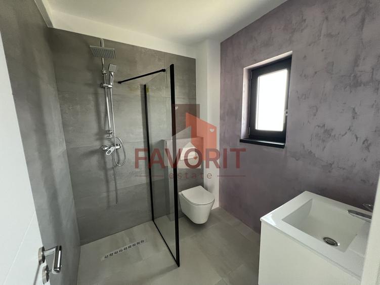 Duplex cu 5 camere cu Canalizare în Chișoda