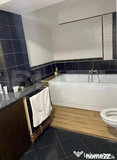 Apartament cu 3 camere decomandat în Soarelui