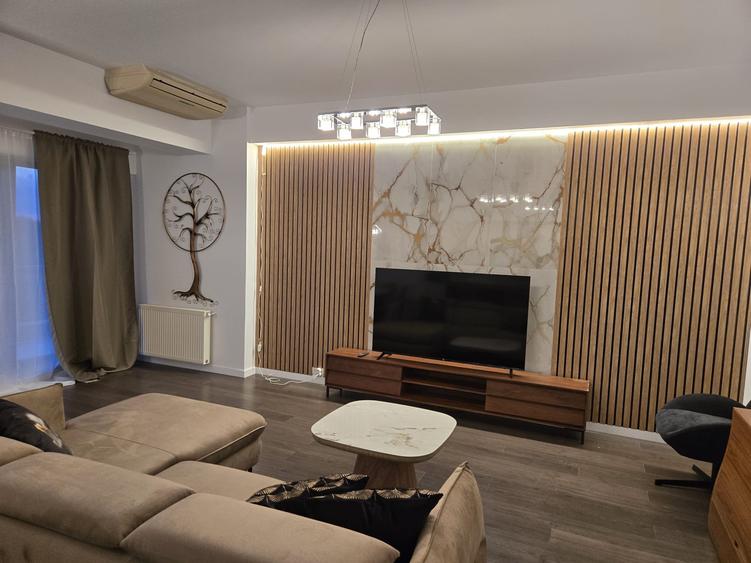Apartament cu 4 camere în Nordului