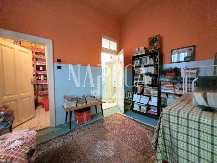 Apartament cu 4 camere semidecomandat în Central