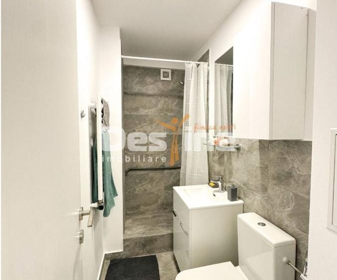Apartament cu 2 camere decomandat în Eroii Revoluției