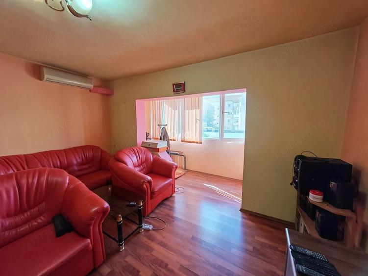 Apartament cu 2 camere , etajul 2 ,Lipovei , intre Biserica ?i Sever Bocu