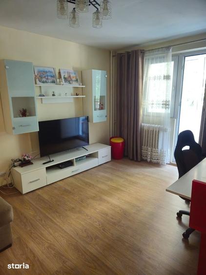 Apartament cu 2 camere în Tei