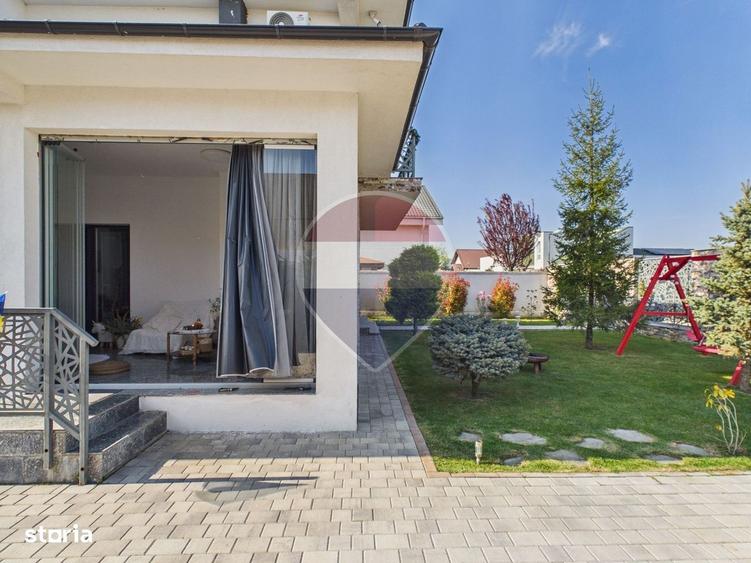 Casă cu 4 camere în Gulia