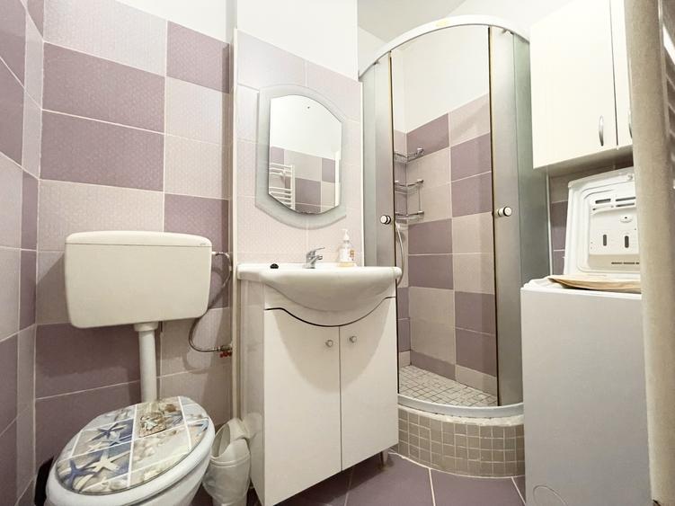 Apartament cu 2 camere semidecomandat, mobilat în Complex Studențesc