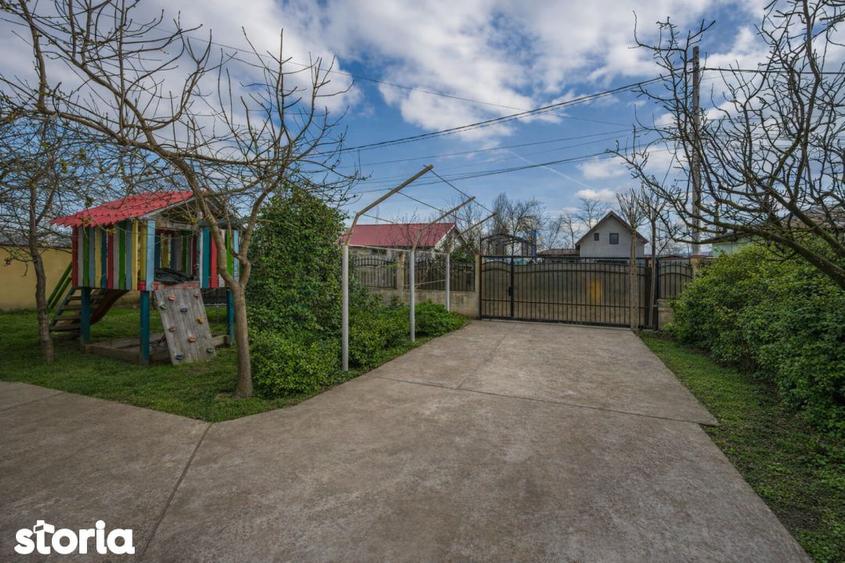 Casă cu 5 camere cu Canalizare în Mogoșoaia
