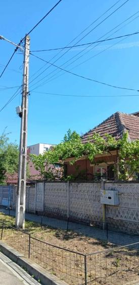 Casă cu 3 camere în Central