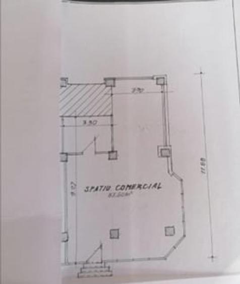 Spațiu comercial, de 83 mp, în Far