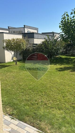 Casă cu 4 camere cu Teren 450 Mp în Corbeanca