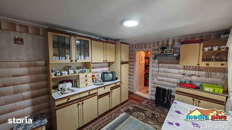 Casă cu 3 camere cu Teren 500 Mp în Central