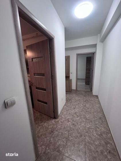 Garsonieră decomandată în Craiovița Nouă