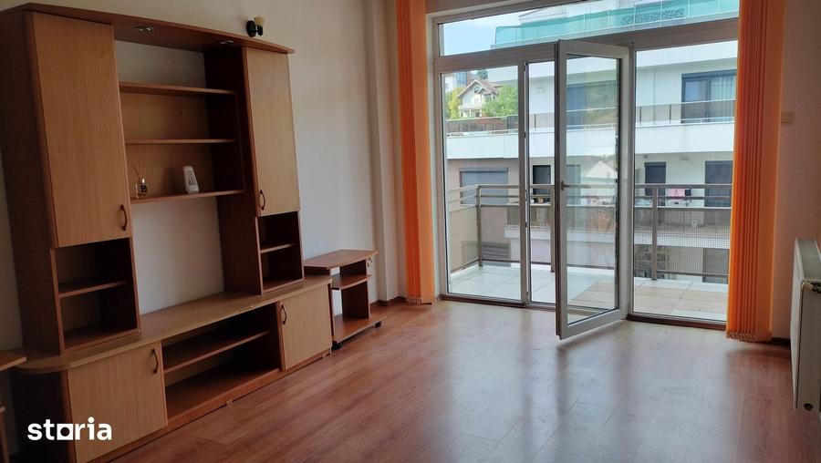 Apartament cu 2 camere decomandat în Gruia